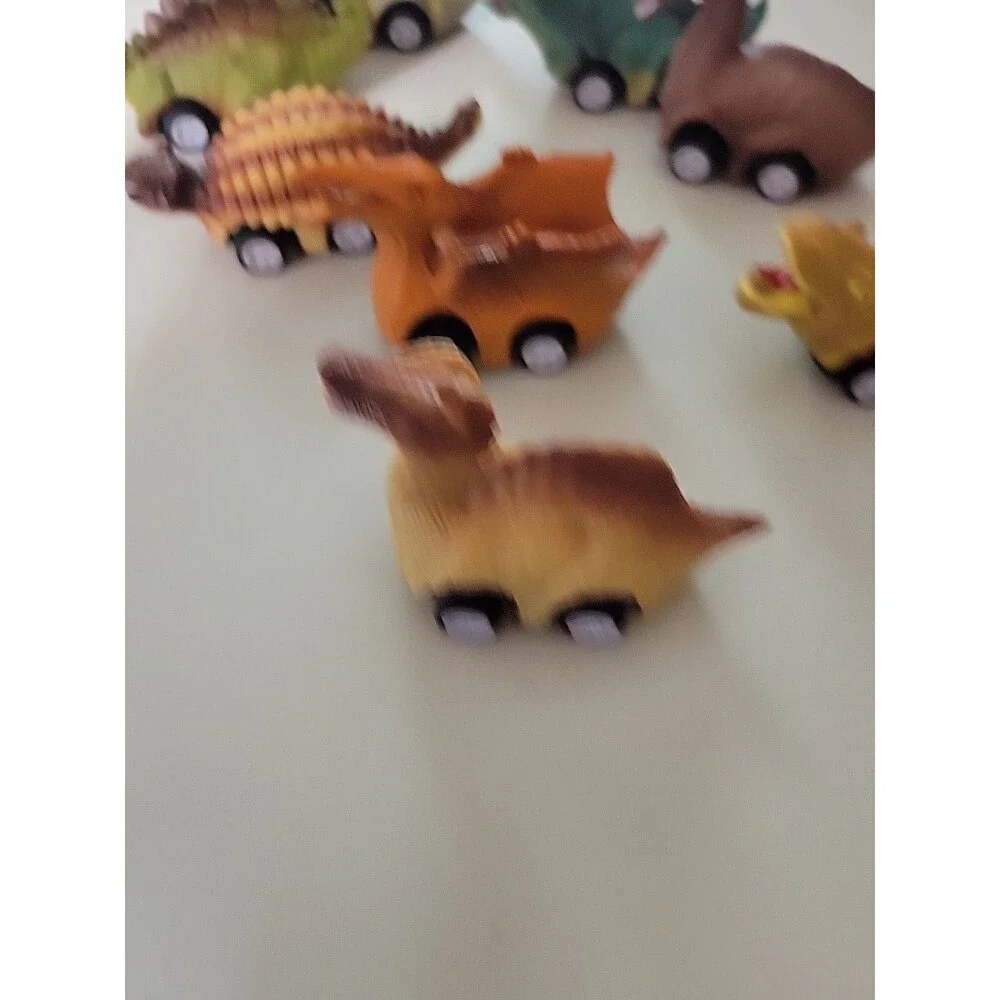 Dinobros Dinosaur Go-Kart Pull Back Plastic Toy Cars Lot  Triceratops etc..‎ 8pc